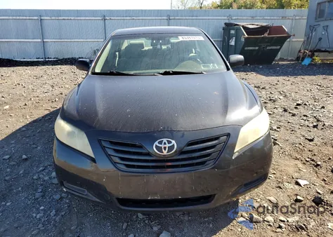 2007 Toyota Camry Ce z USA, uszkodzony, nr VIN 4T1BE46K47U117783